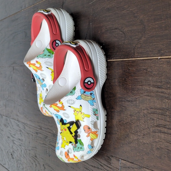 Toddler Crocs x Pokemon Pikachu Size 9c - Picture 4 of 9